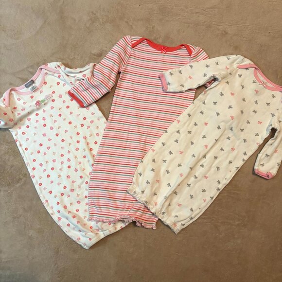 Carter’s & Circo Baby Girls Gown Set of 3 | 0–3M Floral, Stripe & Bow Print Slee - Picture 1 of 12